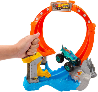 Set lojë Hot Wheels Monster Trucks Corkscrew Shark Smash, pistë me rampë, kamion lodër 1:64 Mega Wrex, shumëngjyrëshe