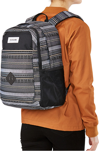 Çantë shpine Dakine Evelyn 26L 10002032-W19, zezë/hiri