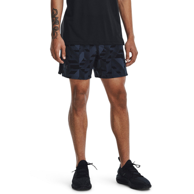 Кратки спортски панталони Under Armour Launch Elite, за мажи, со геометриски принт, црни