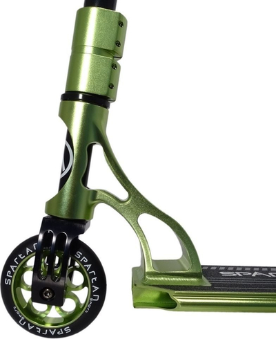 Trotinet freestyle Spartan Stunt Pro, kornizë metalike, rrota sportive, jeshil me të zezë
