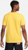 Bluzë sportive Nike Dri-FIT për burra, material i lehtë, logo Nike, e verdhë