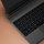 Kapak me tastierë Uniq Venno Pro për iPad Pro 11" M4 2024, magnetik, karamel