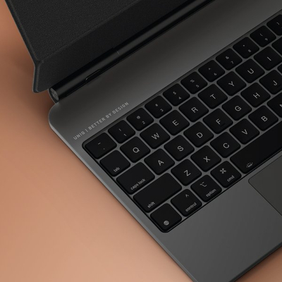 Kapak me tastierë Uniq Venno Pro për iPad Pro 11" M4 2024, magnetik, karamel