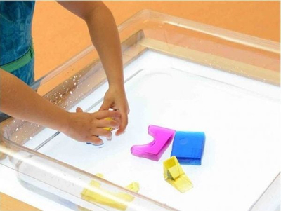 Enë lojnash me ujë dhe rërë Masterkidz katrore, akrilik, transparente