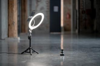 Dritë unazore LED Newell RL-10A, 10\", me tripod, e bardhë