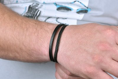 Troli Двојна Кожна Нараквица - Црна со Сребрени Челични Акценти