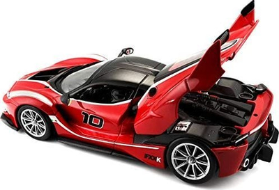 Makina lodër Bburago Ferrari FXX-K, shkallë 1:24, die-cast, e kuqe