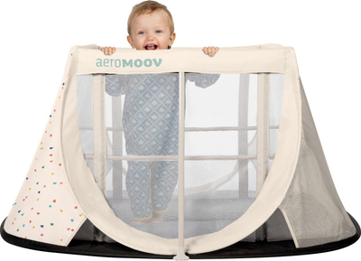 Krevat udhëtimi për bebe AeroMoov Pop Up, 2 nivele, i lehtë, krem Confetti Hearts