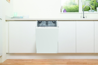 Enëlarëse e integruar Indesit DI9E2B10 NN, 45cm, 9 sete, inoks