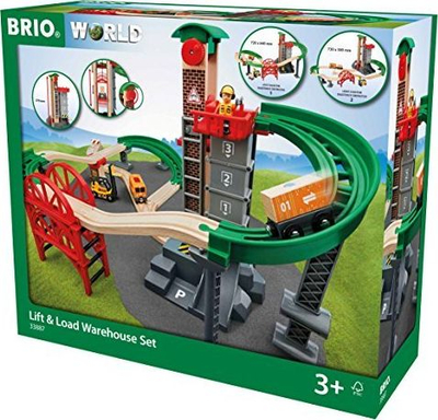 Set treni druri BRIO World Lift and Load Warehouse, hekurudhë druri, mosha 3+