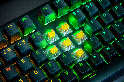 Тастатура Razer BlackWidow V4 Pro, RGB, Yellow Switch, црна