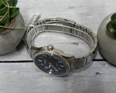 Orë dore Lorus Sports RH981RX9, çelik inox, mban ujë deri në 100m, fushë blu