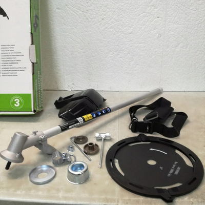 Aksesori brush cutter Greenworks për GD24X2TX, teh metalik, mbrojtëse plastike, gri e zezë