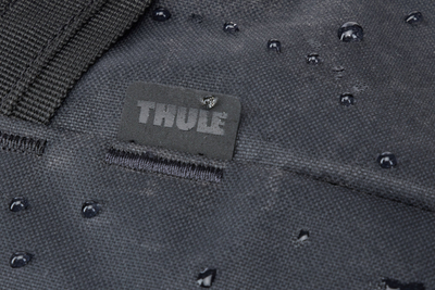 Çantë duffel Thule Aion, 35L, për udhëtime dhe palestër, e zezë