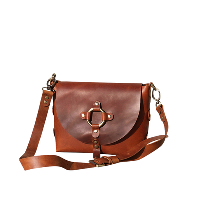 Çantë krahu me një dizajn modern FD Leather, e kaftë