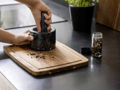 Havan mermeri WENKO Black Outdoor Kitchen, me pistil, i zi mat
