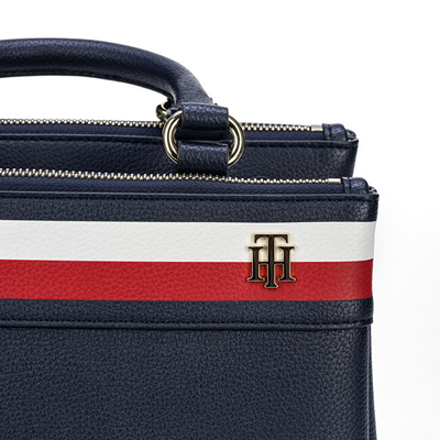 Çantë krahu Tommy Hilfiger Cool Hardware Satchel