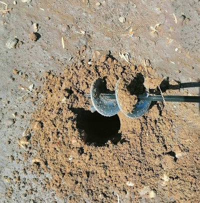 Freza tokësore Geko G72072, 5x22 cm, për trapano, e zezë