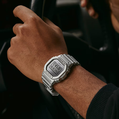 Orë për meshkuj Casio G-Shock DW-5600FF-8ER (322), e hirtë