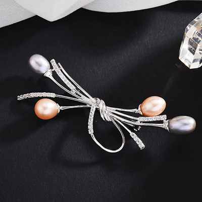 Brosh elegante Troli