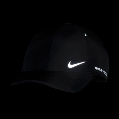 Kape Nike Club Performance, e rregullueshme, e zezë