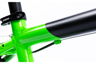 Biçikletë MTB për fëmijë Pegas Mini Drumet 20", 21 shpejtësi, kornizë alumini, e zezë jeshile
