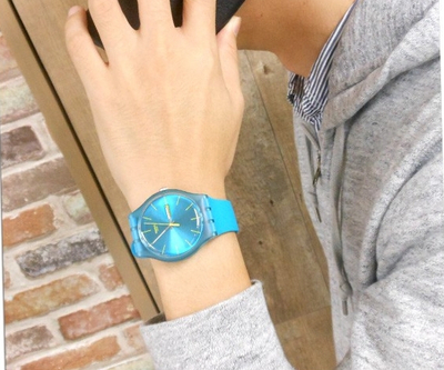 Orë dore Swatch SUOL700